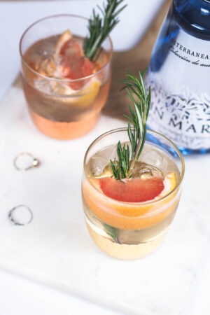 gin and tonic serve grapefruit elderflower