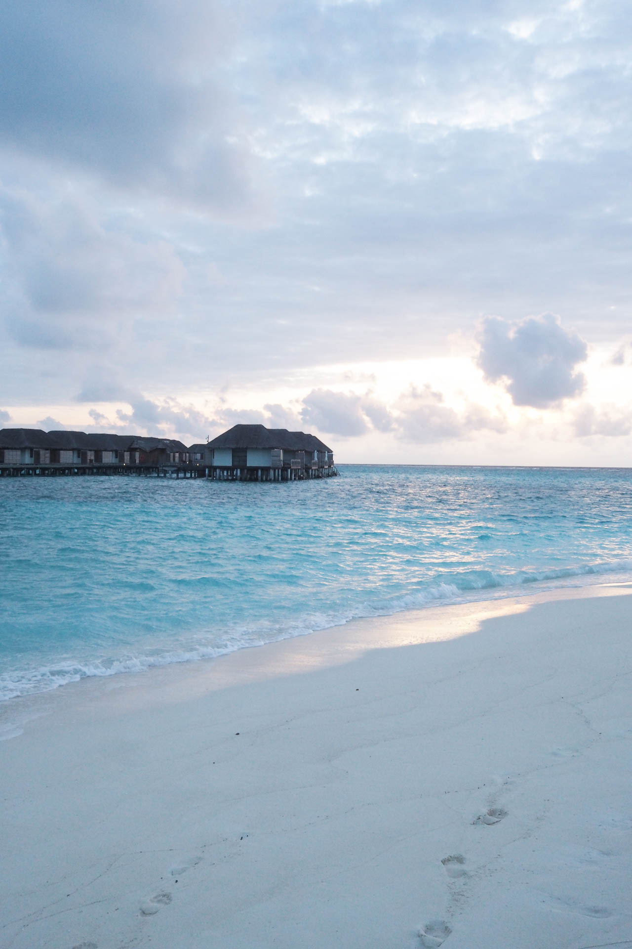 maldives for less, maldives on a budget