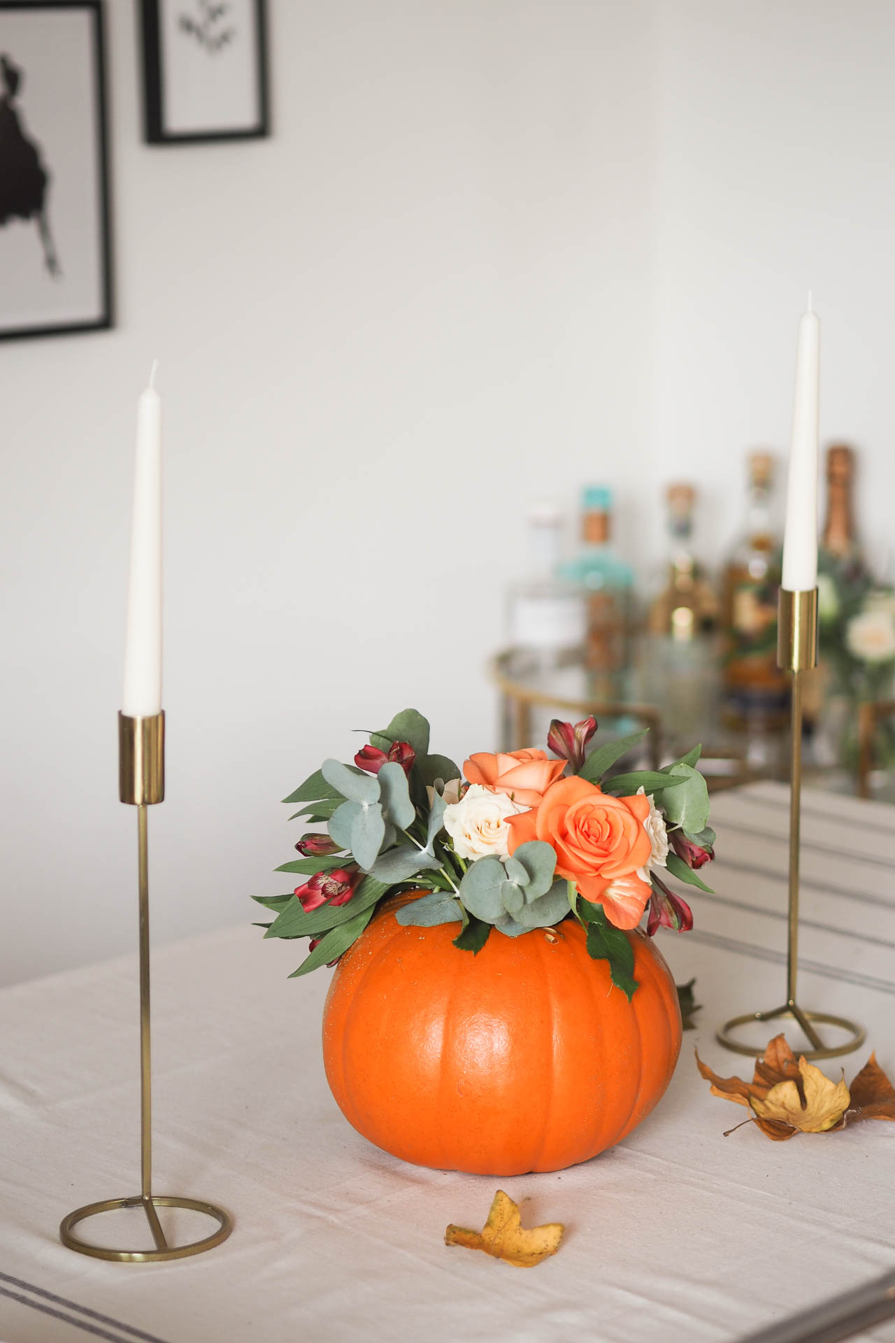 DIY Pumpkin floral arrangement